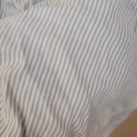 Button Down Shirt ( 🌵FOR BUNDLES ONLY ) - Picture 4 of 6